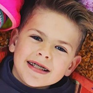 Meet your Posher, Derek